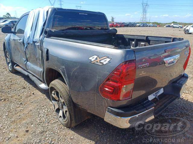 2019 TOYOTA HILUX CD 