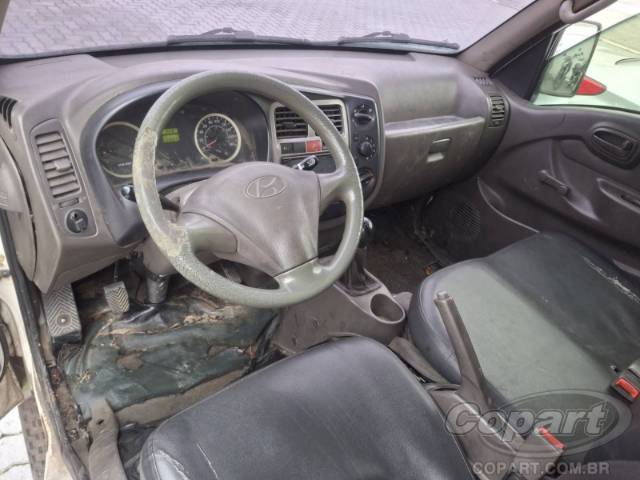 2010 HYUNDAI HR 