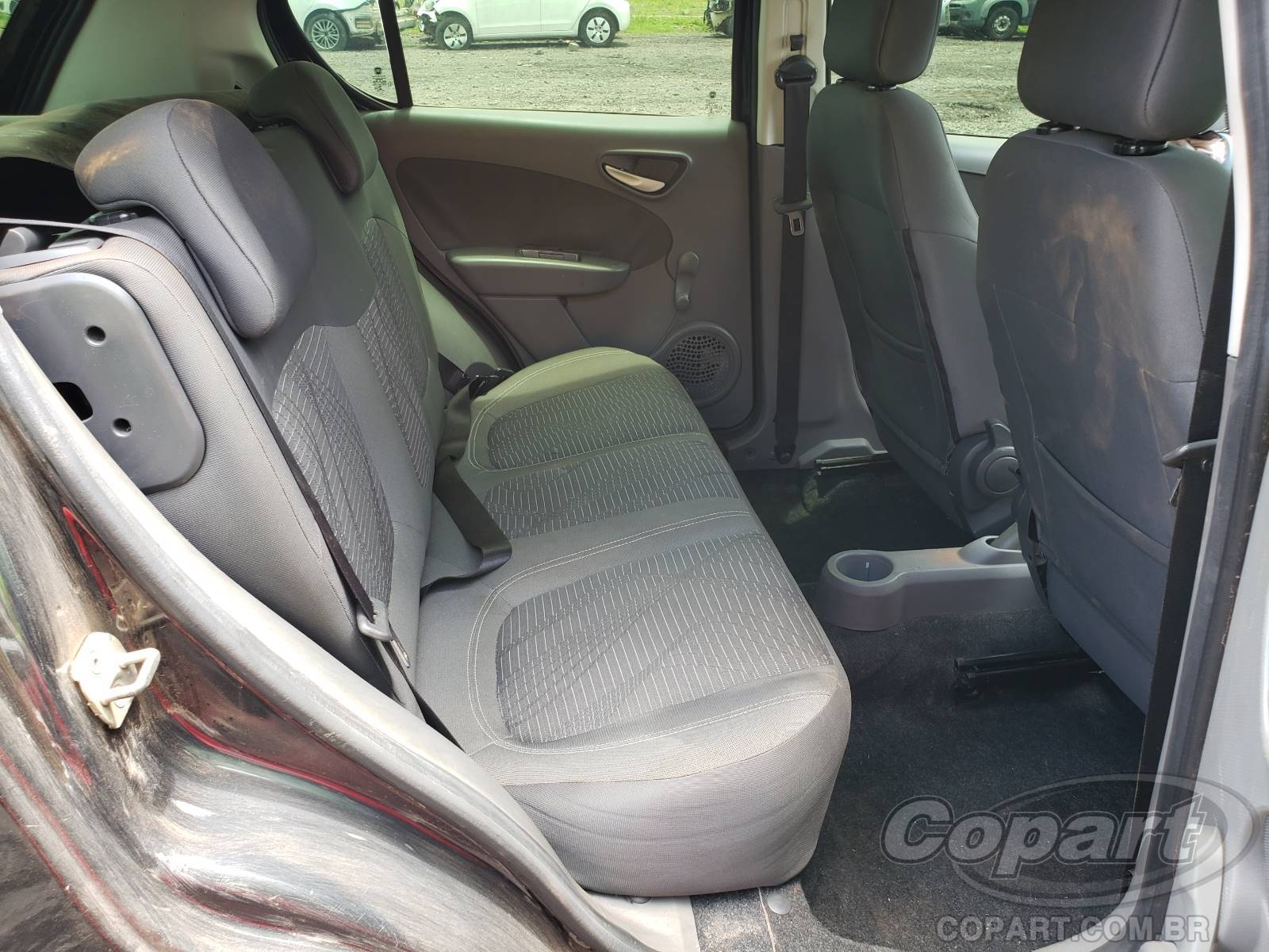 Foto 6 de 10: 2014 FIAT PALIO