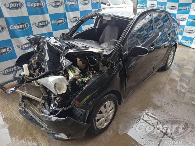 2015 HYUNDAI HB20S 