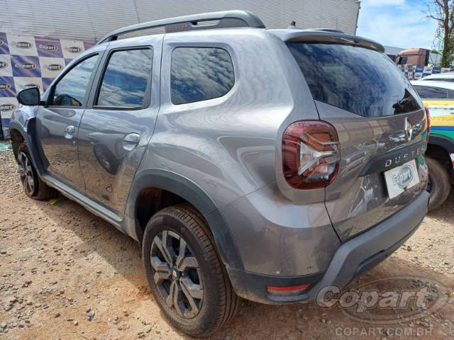 2025 RENAULT DUSTER 