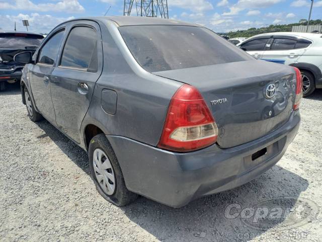 2015 TOYOTA ETIOS SEDA 