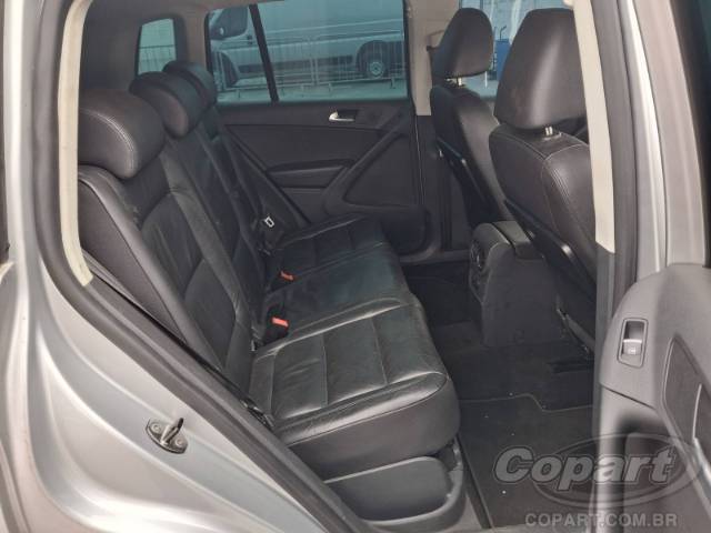2011 VOLKSWAGEN TIGUAN 