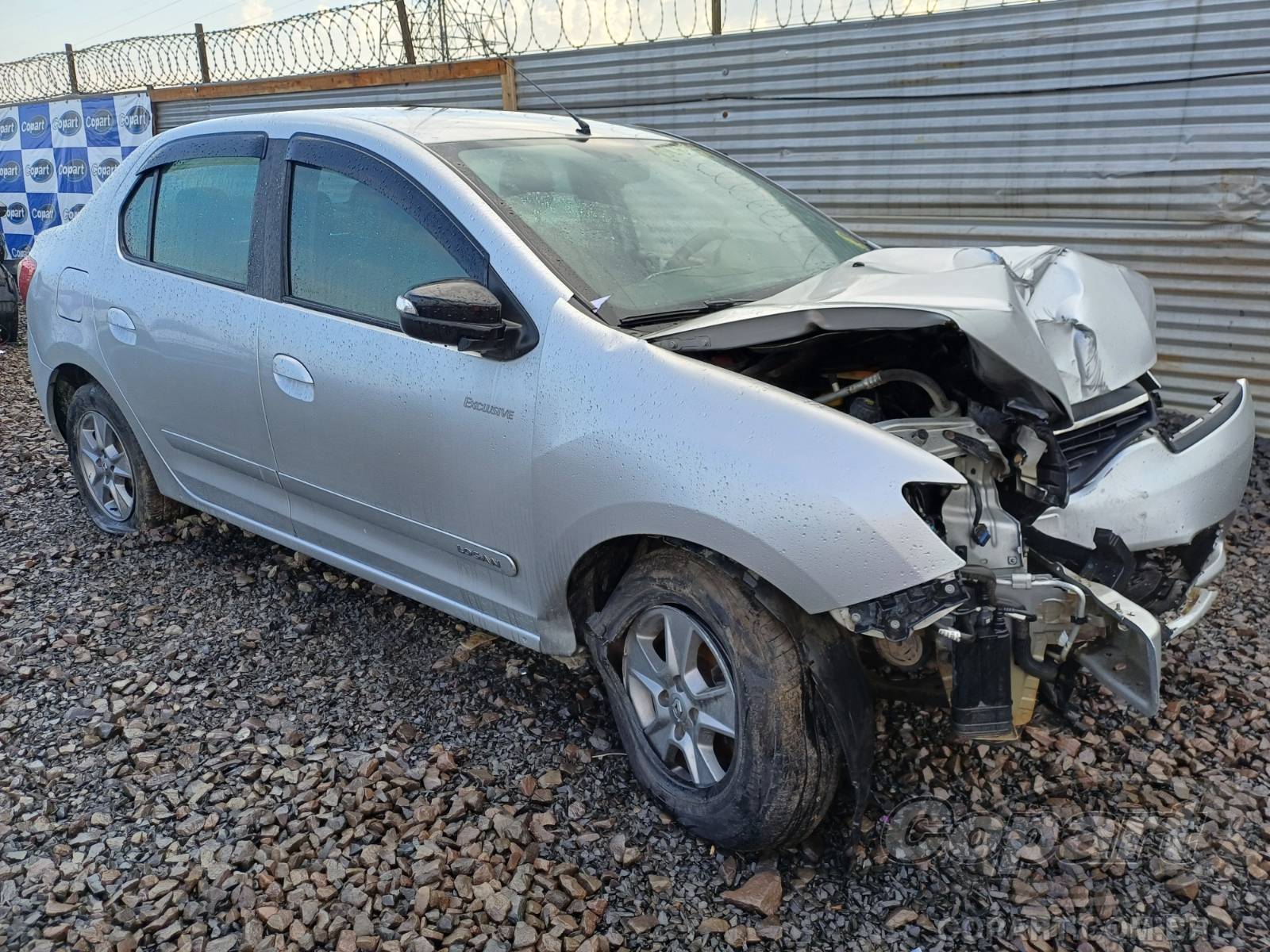 Veículo Renault Logan RENAULT LOGAN 1.6 HI-POWER 2015 2015 em leilão