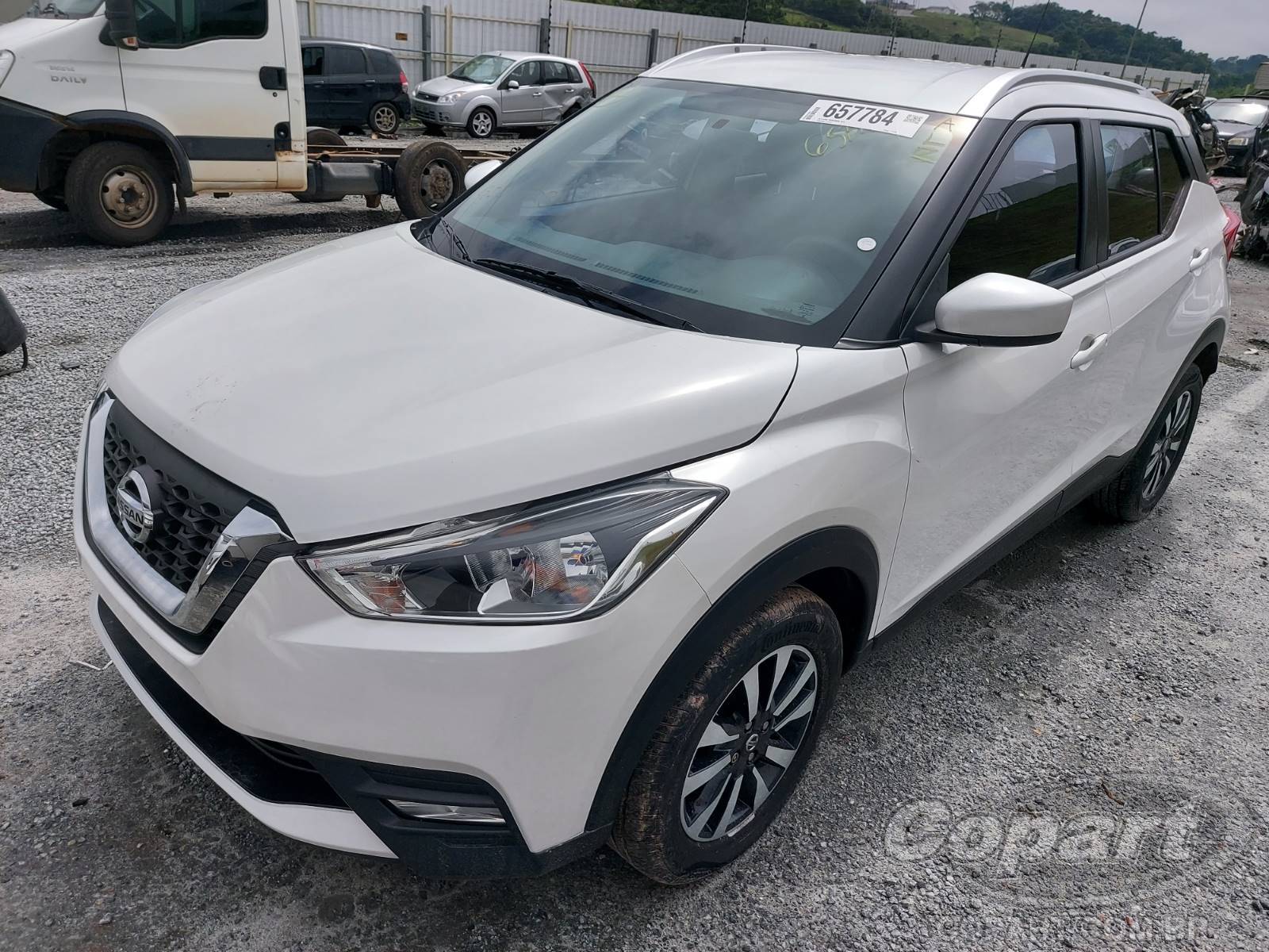 Foto 2: 2019 NISSAN KICKS