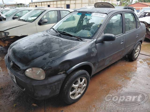 2004 CHEVROLET CORSA SEDAN 
