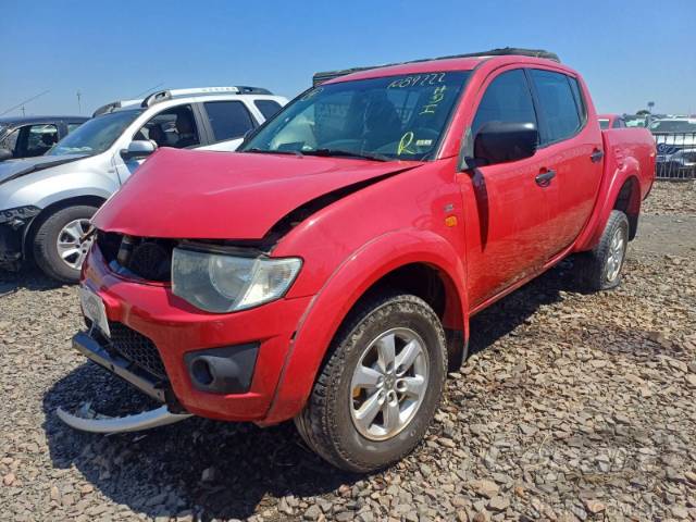 2015 MITSUBISHI L200 TRITON 