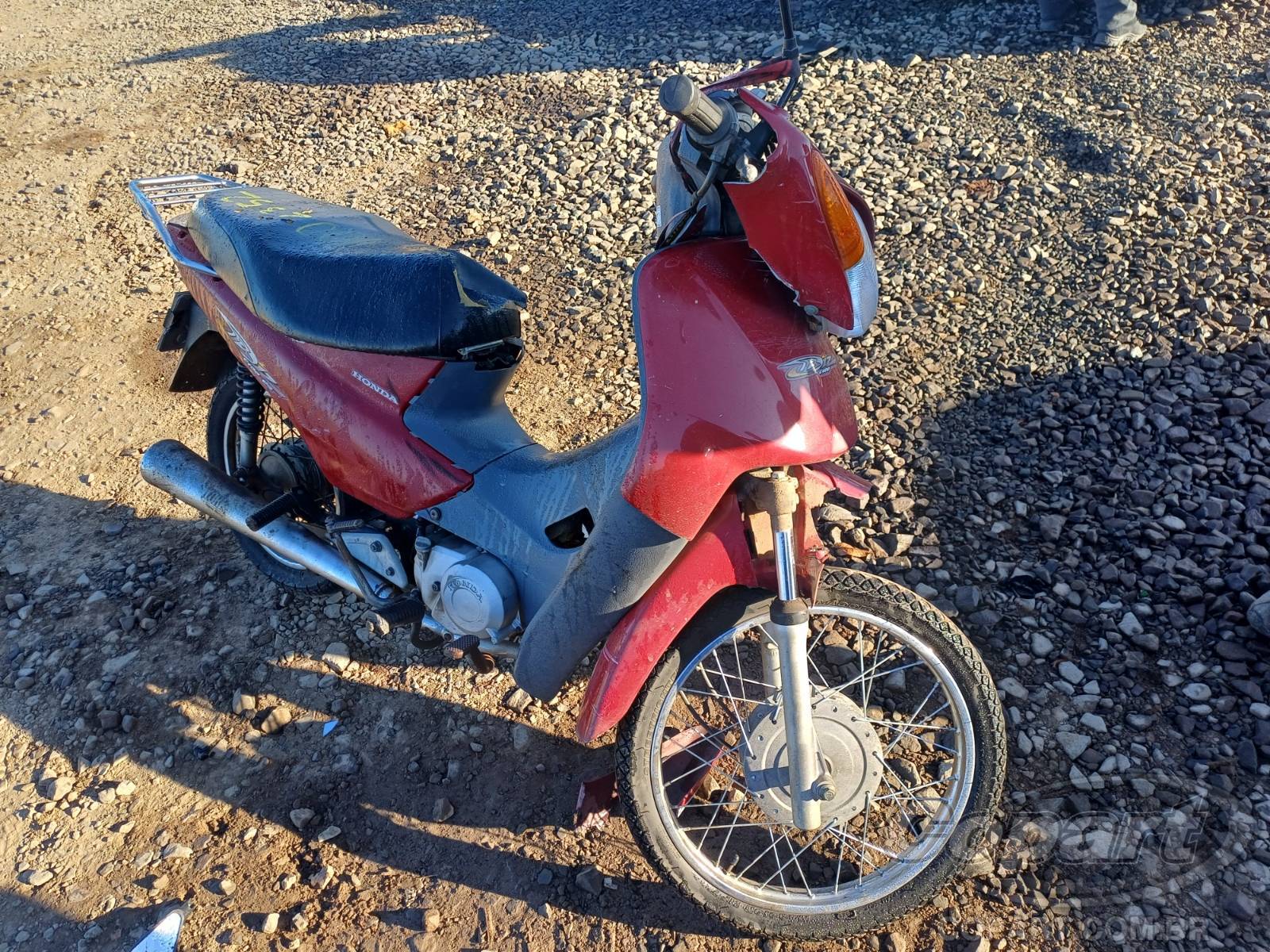 Veículo HONDA C 100 HONDA C 100 Biz ES 2004 2004 em leilão