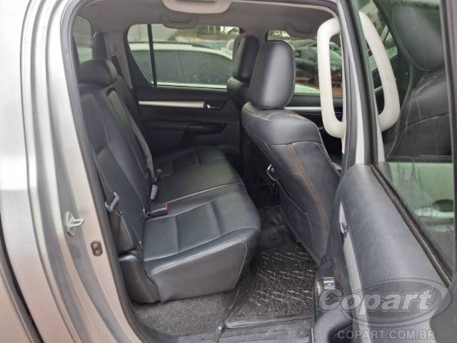2017 TOYOTA HILUX CD 
