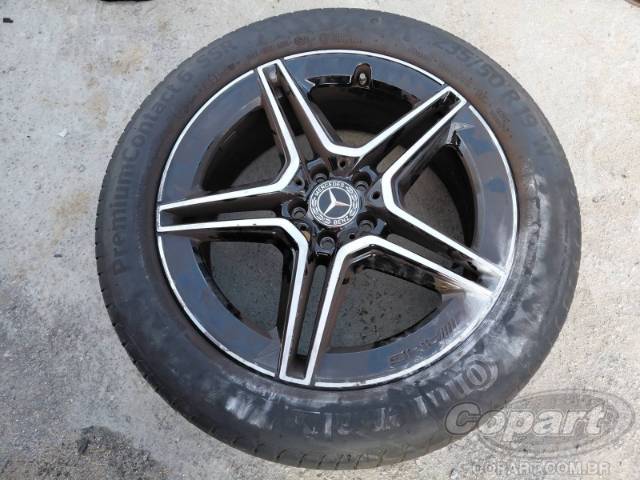 2025 MERCEDES BENZ GLB 