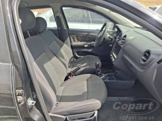 2013 VOLKSWAGEN GOL 