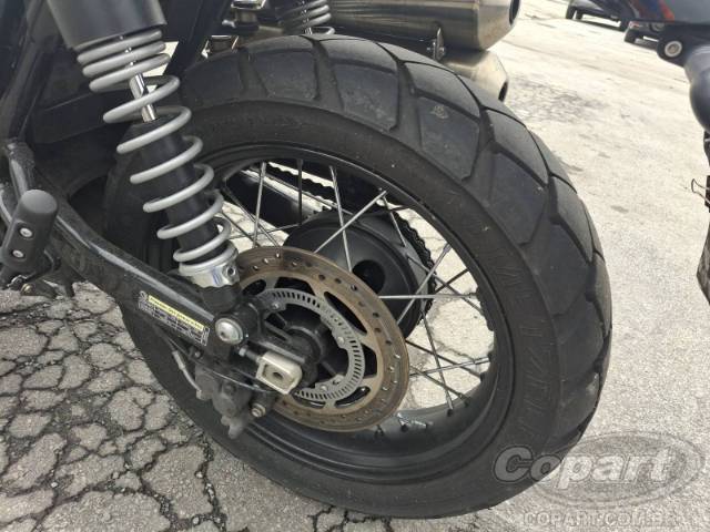 2024 TRIUMPH SCRAMBLER 