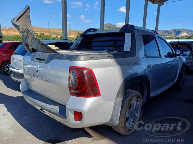 2017 RENAULT DUSTER OROCH 