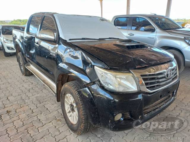 2012 TOYOTA HILUX CD 
