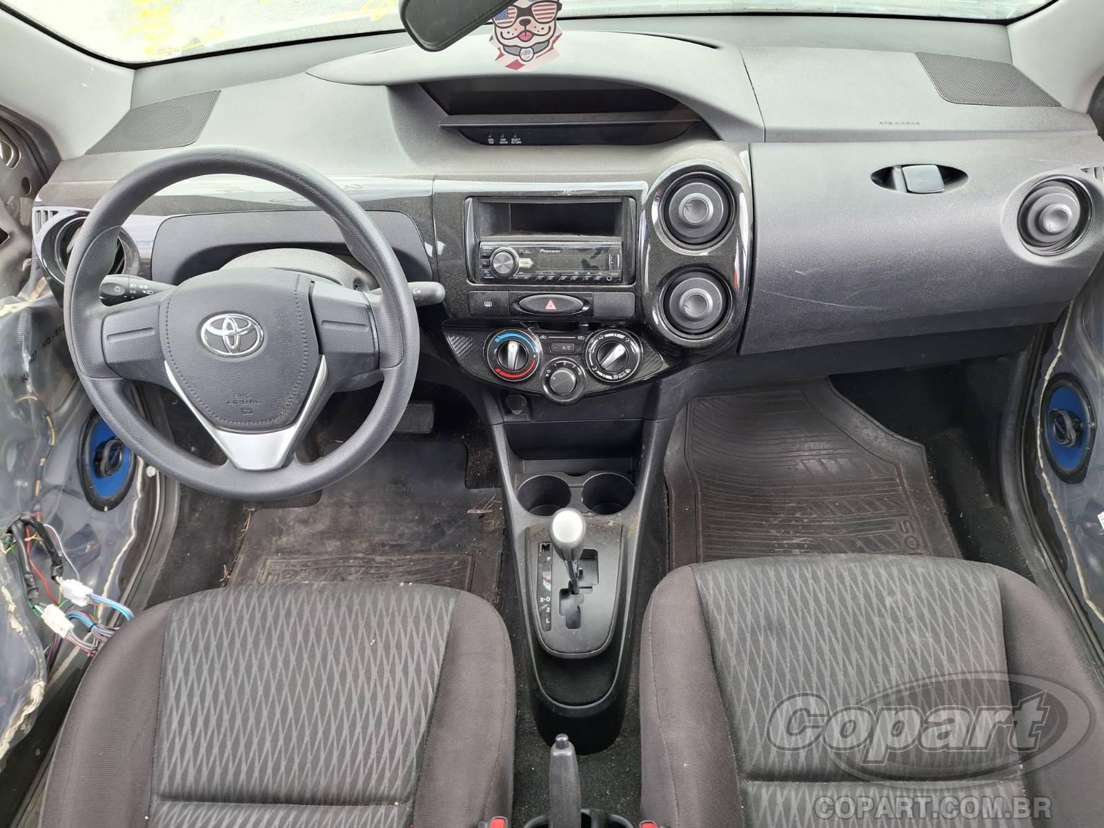2020 TOYOTA ETIOS SEDA — foto 9 de 13