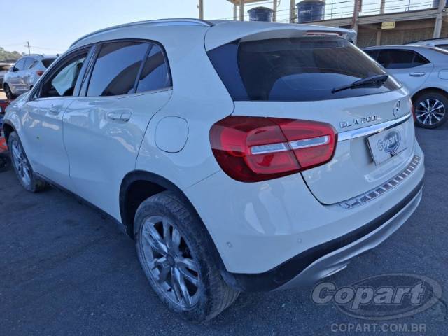 2016 MERCEDES BENZ GLA 