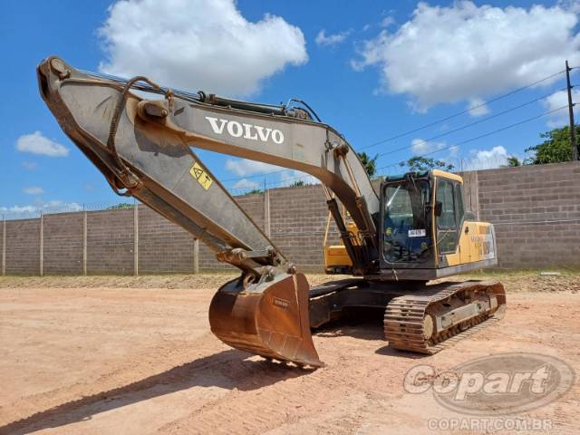 2021 VOLVO PA CARREGADEIRA 