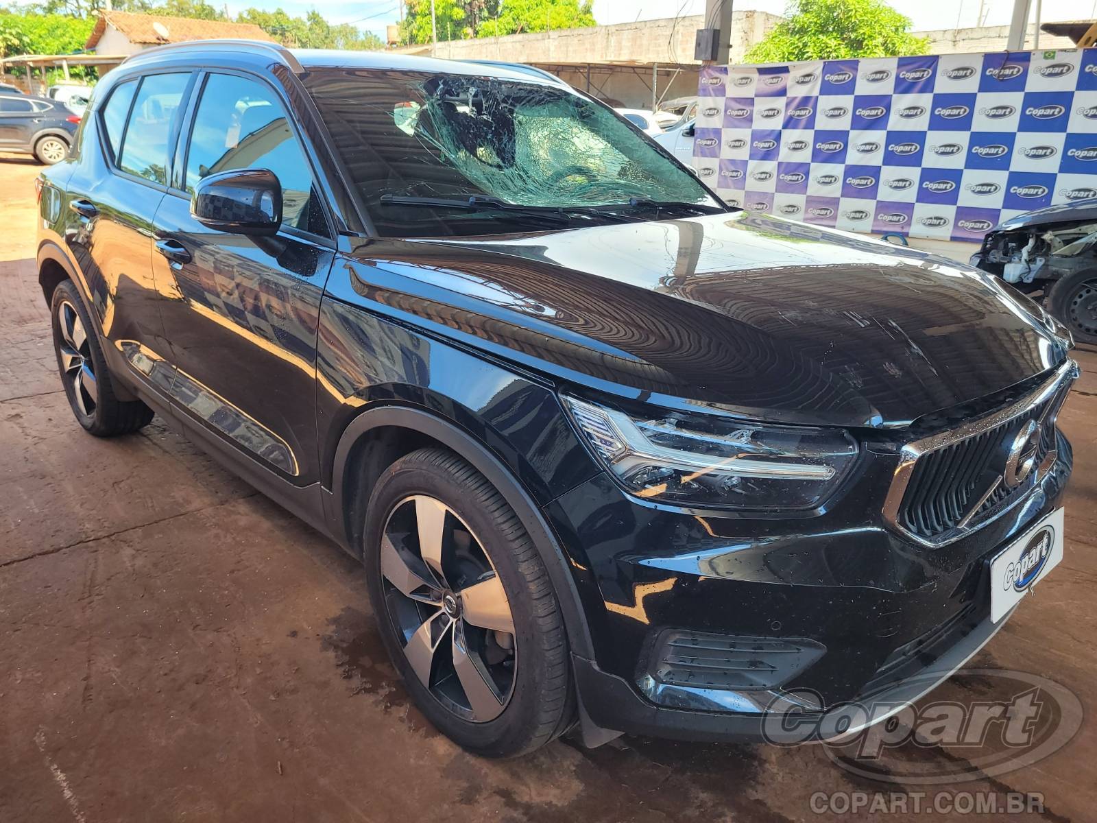 2020 VOLVO XC40 T5 Momentum AWD 2.0 Drive-e Turbo