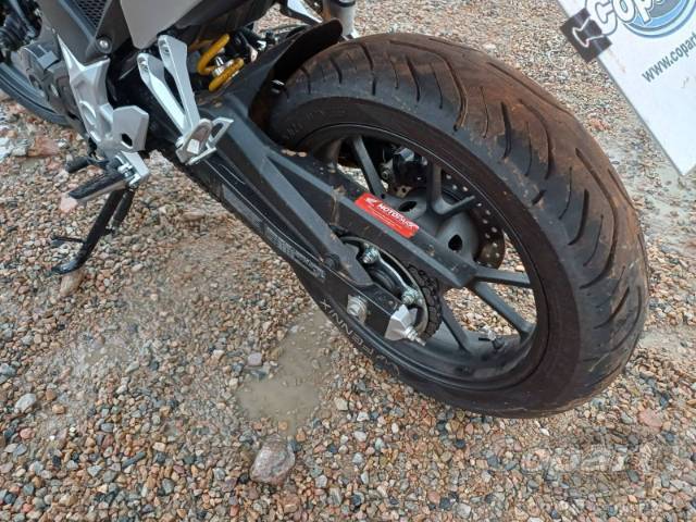 2026 HONDA CB 300F 