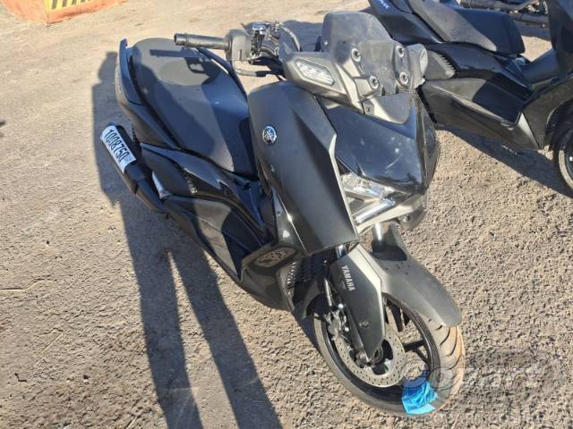 2025 YAMAHA XMAX 