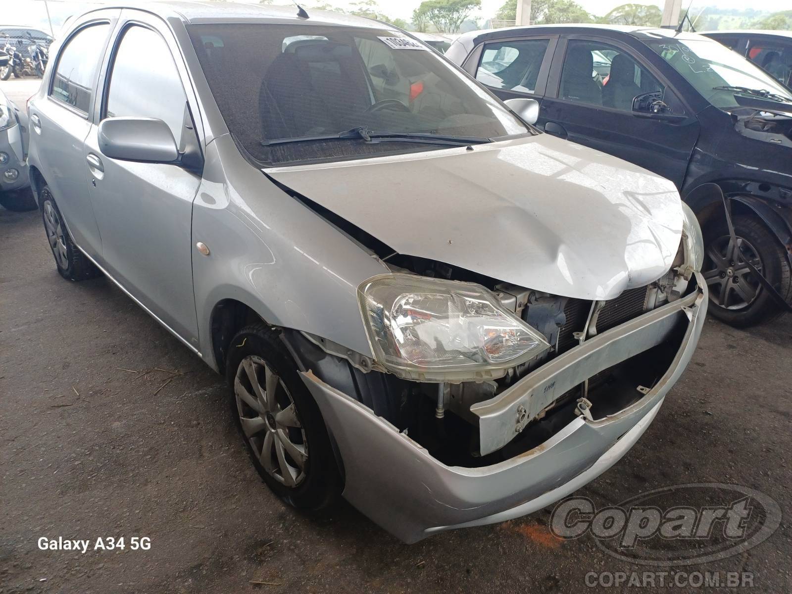 Veículo Toyota Etios Toyota Etios 1.3 16V 2013 2013 em leilão
