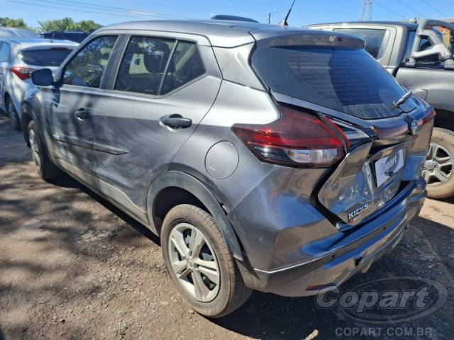 2024 NISSAN KICKS 