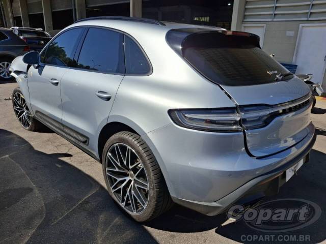 2024 PORSCHE MACAN 