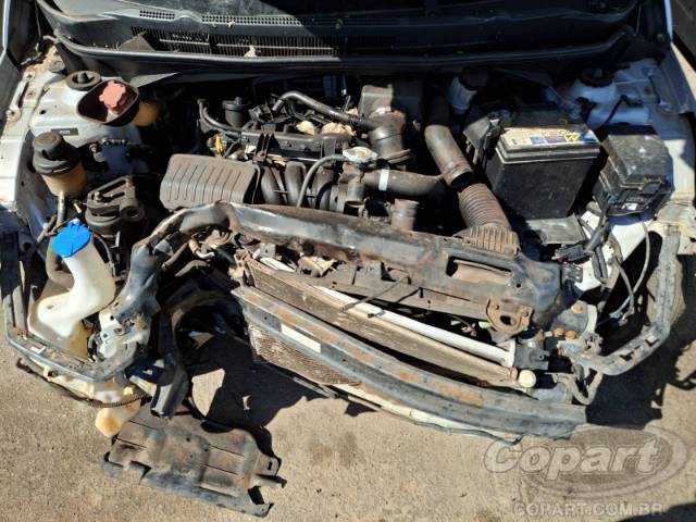 2015 HYUNDAI HB20S 