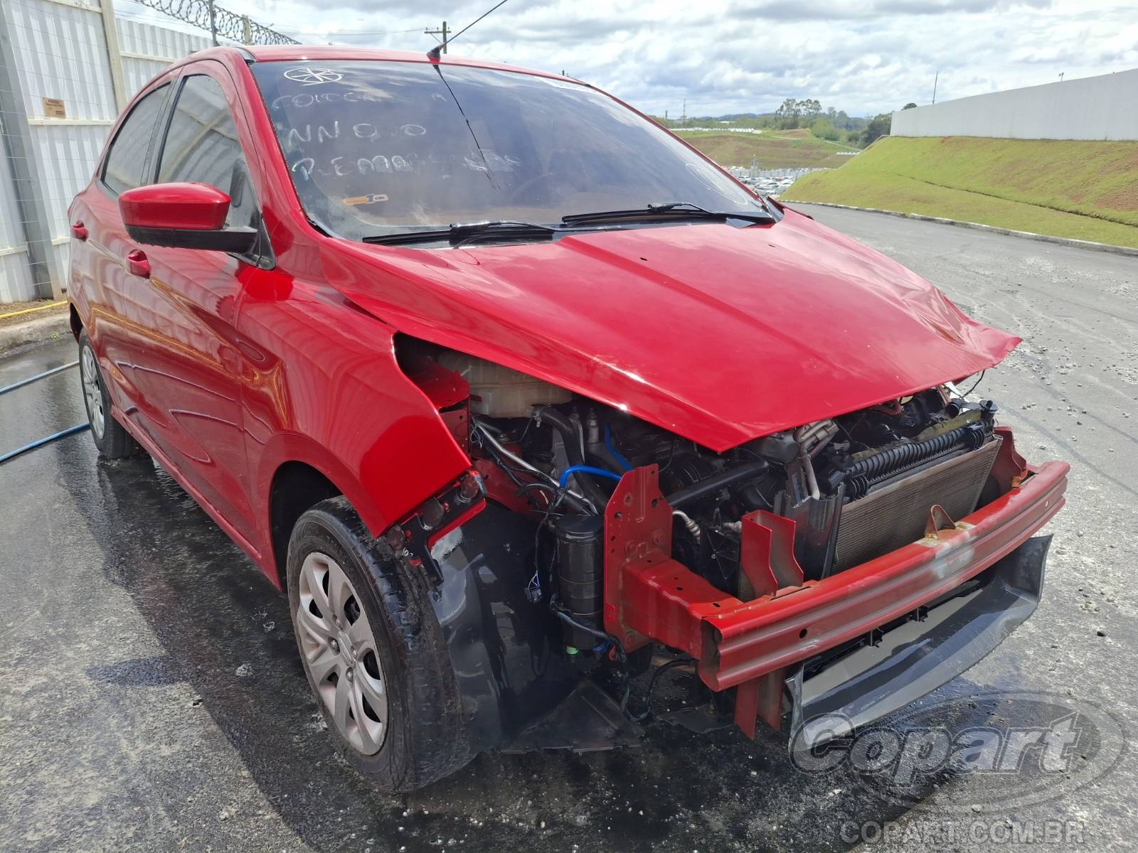 Veículo Ford Ka Ford Ka SE 1.0 12V TiVCT 2017 Colisão Frontal 2017 em leilão