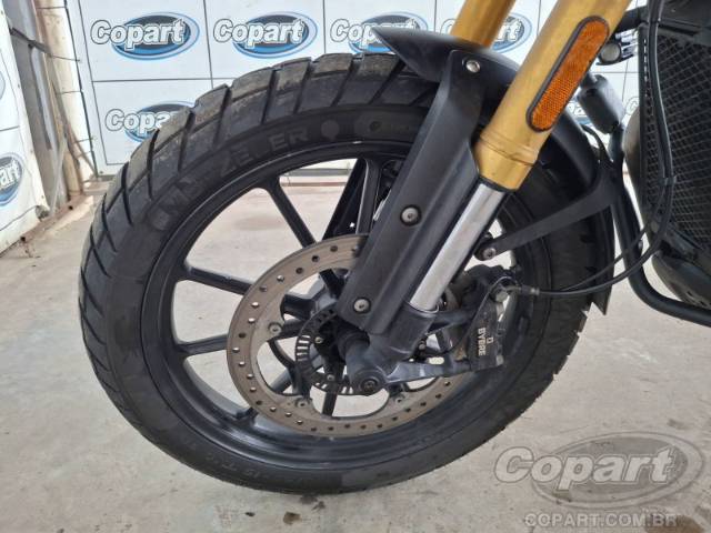 2025 TRIUMPH SCRAMBLER 