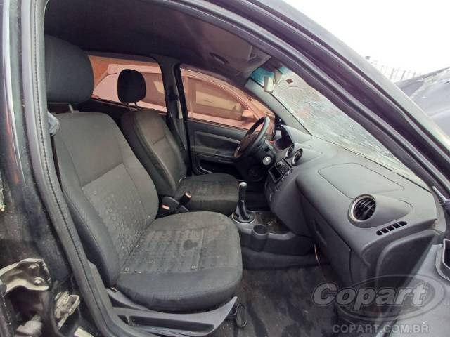 2003 FORD FIESTA 