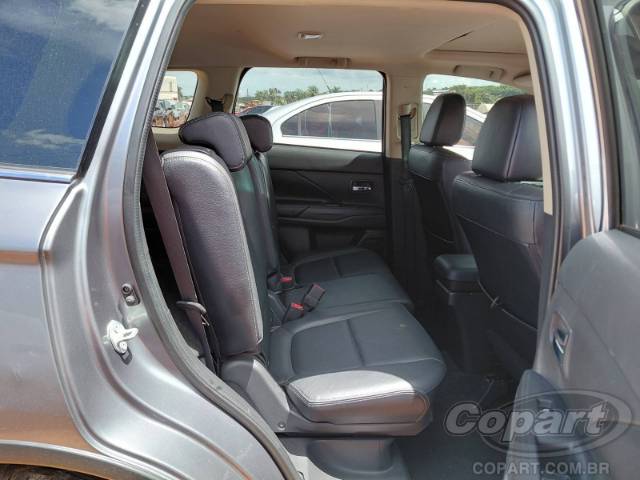 2018 MITSUBISHI OUTLANDER 