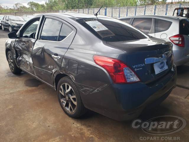 2016 NISSAN VERSA 