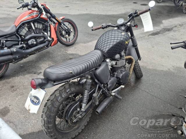 2013 TRIUMPH BONNEVILLE 