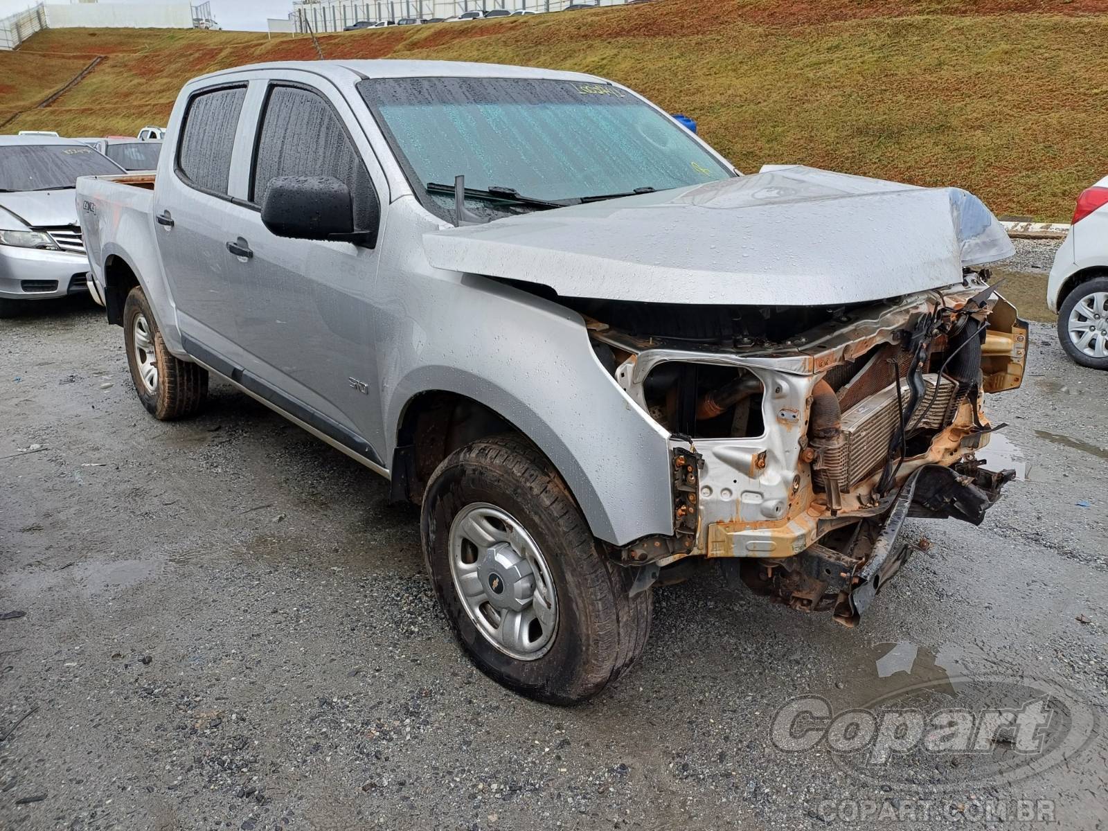 Veículo GM - Chevrolet S10 CHEVROLET S10 CABINE DUPLA 2022 Colisão Média Monta 2022 em leilão