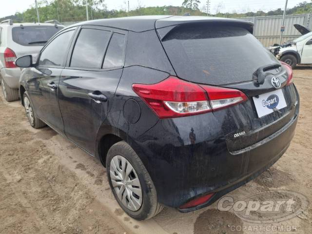 2022 TOYOTA YARIS 