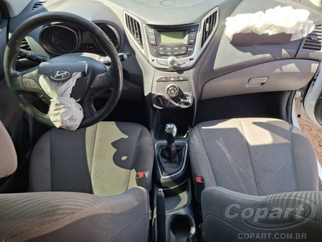 2014 HYUNDAI HB20S 