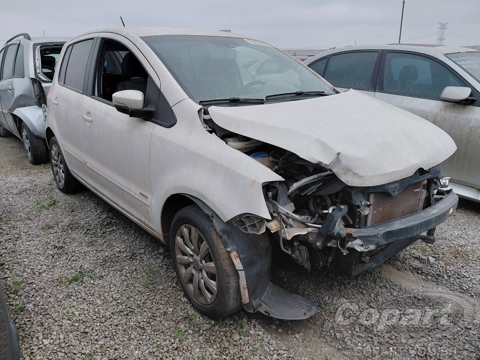 2014 VOLKSWAGEN FOX