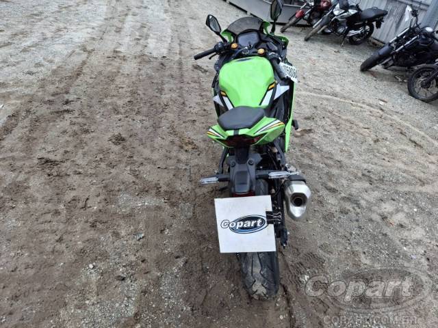 2025 KAWASAKI NINJA ZX-4R 