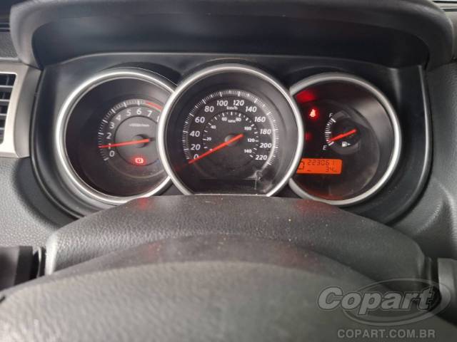 2013 NISSAN TIIDA 