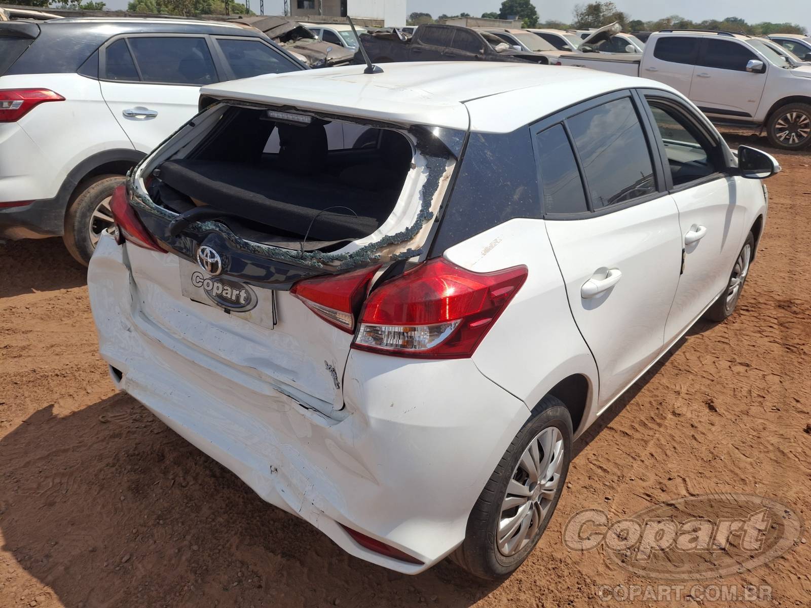 2023 TOYOTA YARIS — foto 4 de 10