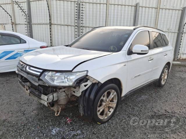 2014 MITSUBISHI OUTLANDER 