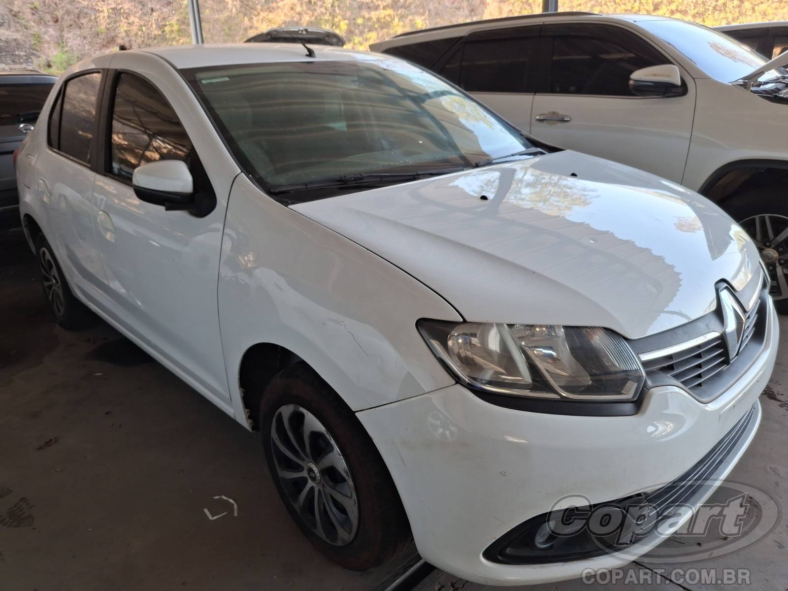 Veículo Renault Logan Renault Logan Expression 1.0 16V Hi-Flex 2014 2014 em leilão