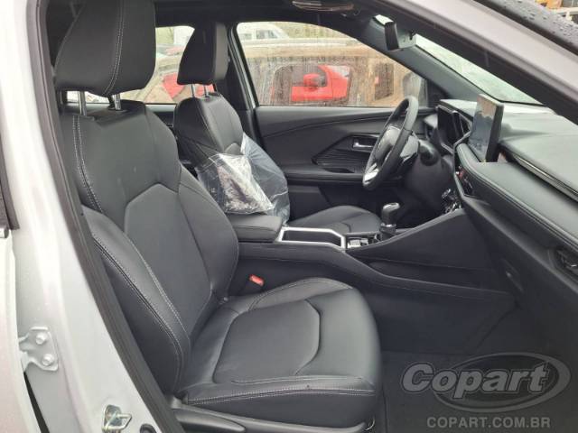 2026 TOYOTA Yaris Cross 