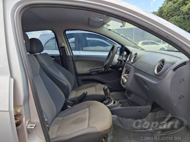 2013 VOLKSWAGEN VOYAGE 