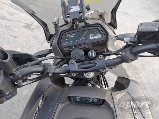 2025 BAJAJ DOMINAR 