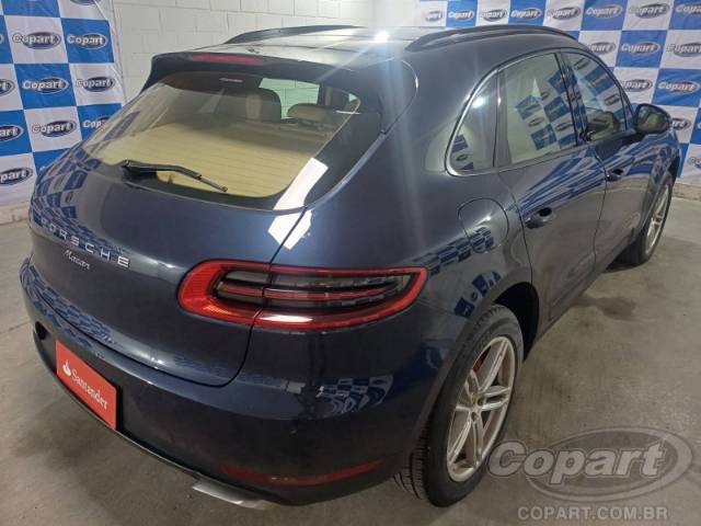 2015 PORSCHE MACAN 
