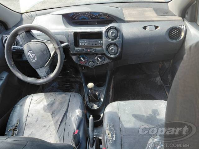 2015 TOYOTA ETIOS SEDA 