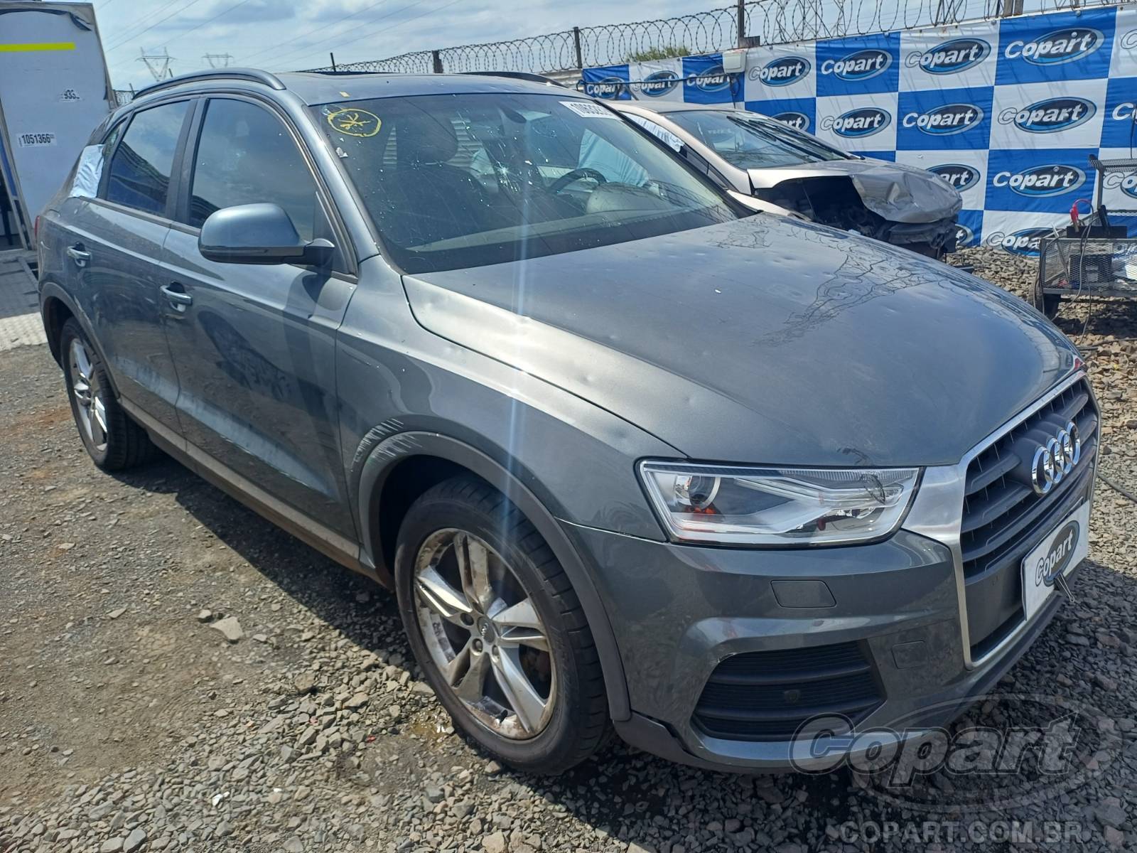 Veículo Audi Q3 2017 AUDI Q3 Ambiente 1.4 16V TFSI Turbo Gasolina 2017 em leilão