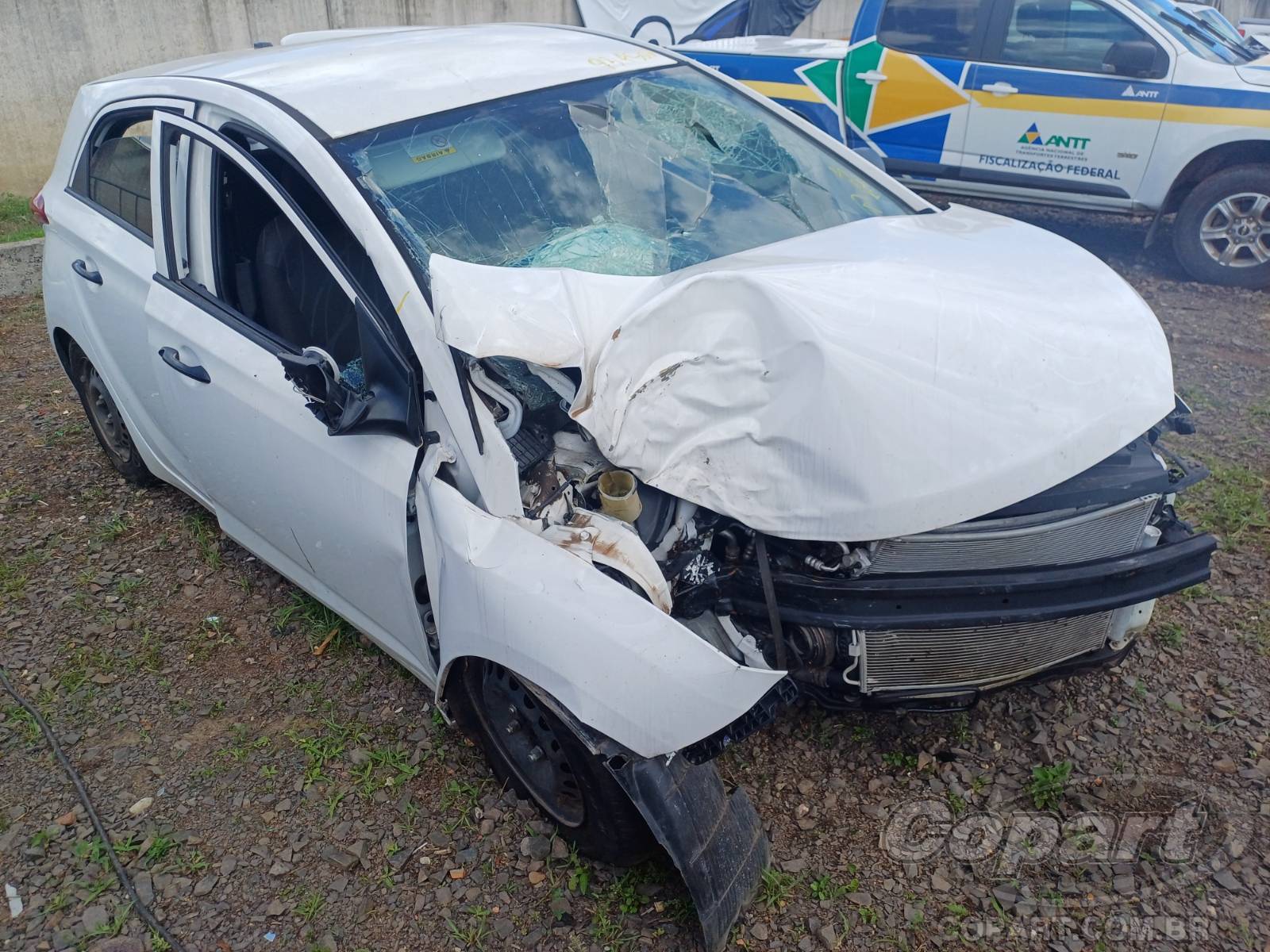 Hyundai HB20 Comfort 1.0 12V CVVT 2014 Colisão Média Monta